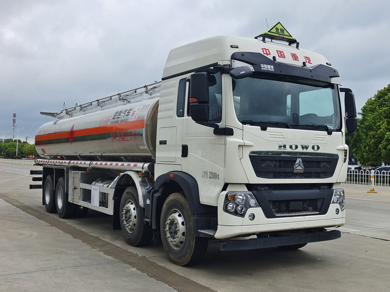 鋁合金運(yùn)油車(chē)，運(yùn)油車(chē)廠家，楚勝汽車(chē)集團(tuán)