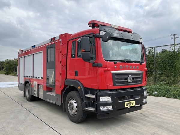 楚勝牌CSC5180GXFSG60/S6水罐消防車