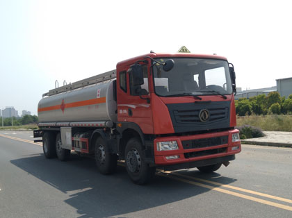 楚勝牌CSC5320GYYED型運油車